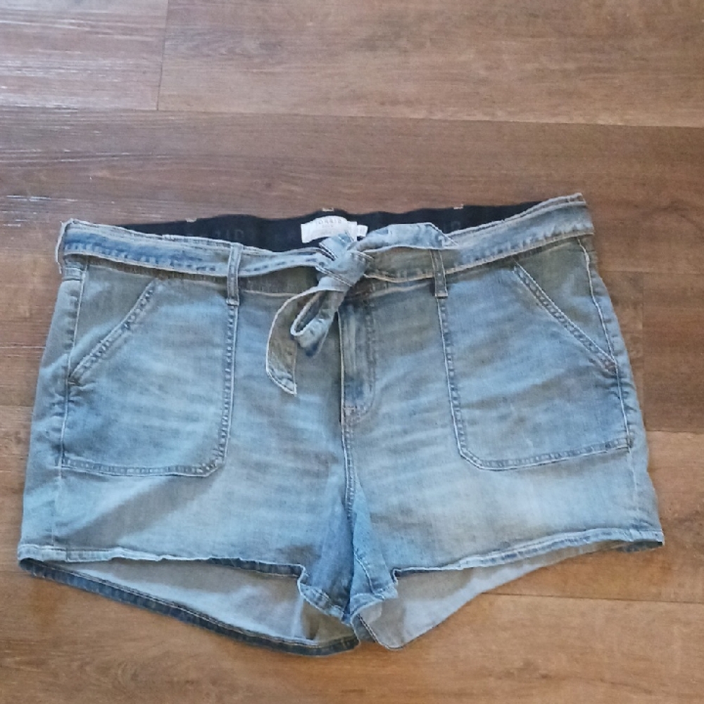 Torrid Blue Tie-Waist Jean Shorts Size 24